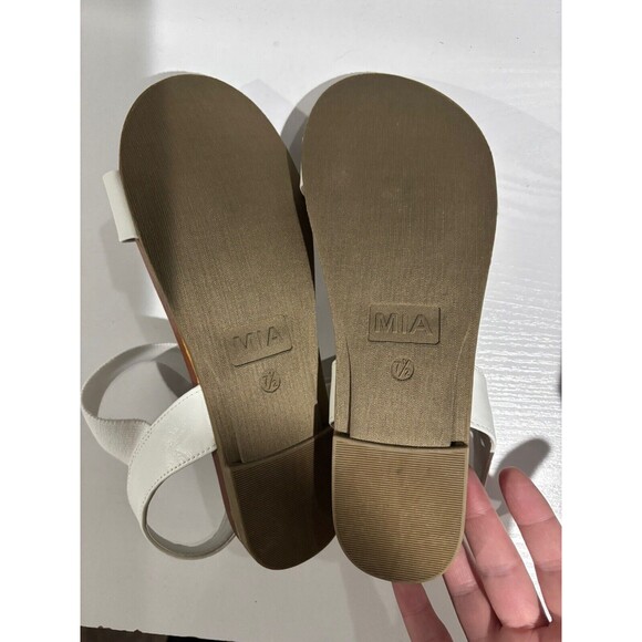 Mia Women's Sandals White Strappy Shoes Size 7.5 - Picture 2 of 6